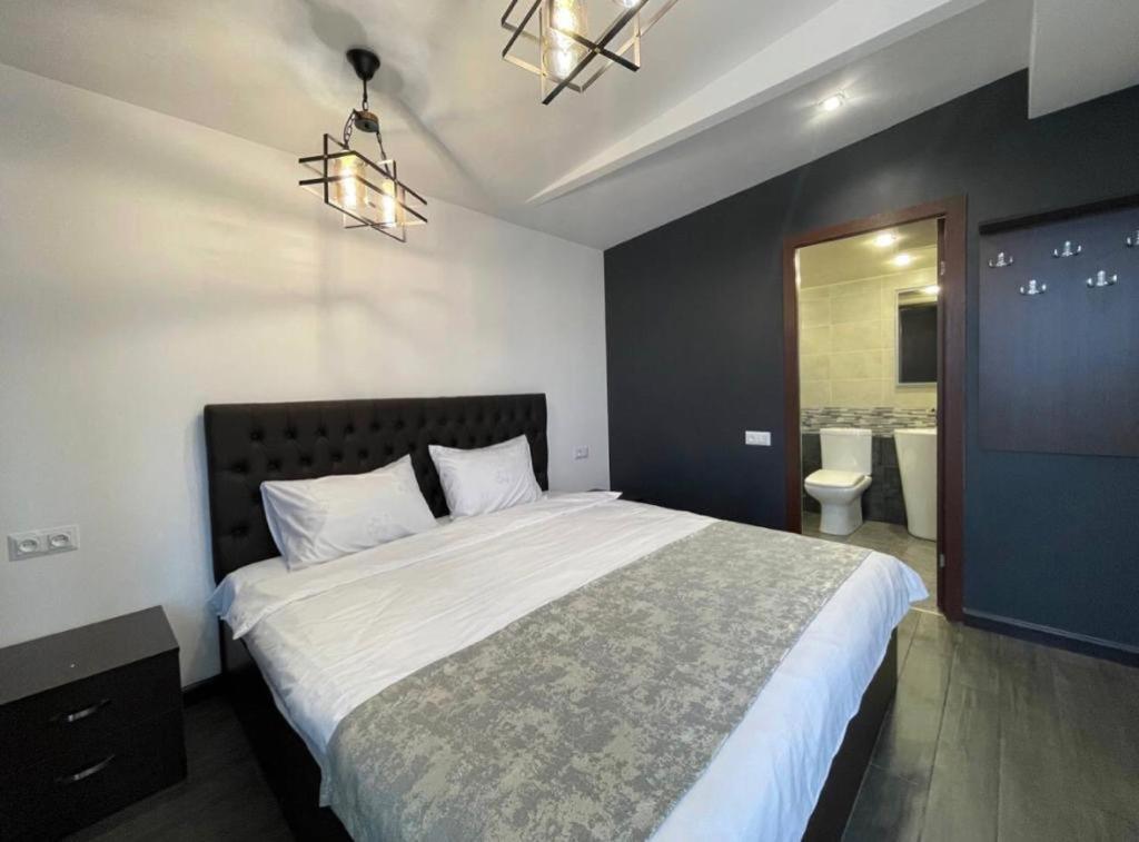 Days Hotel Yerevan Luaran gambar