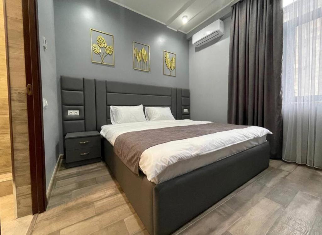 Days Hotel Yerevan Luaran gambar