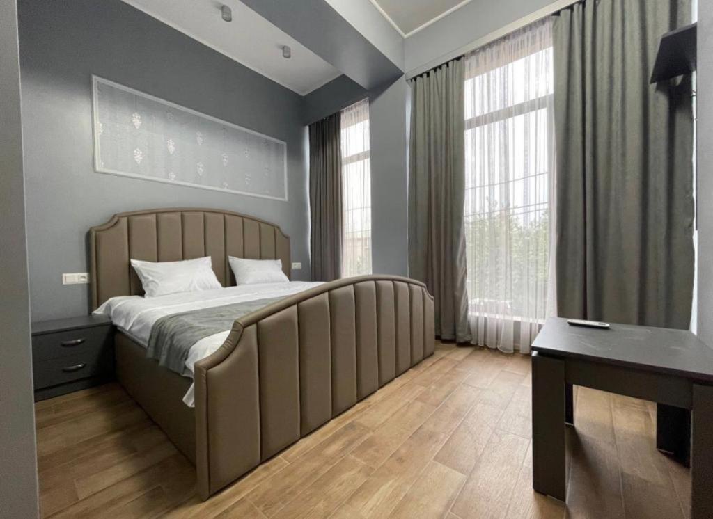 Days Hotel Yerevan Luaran gambar