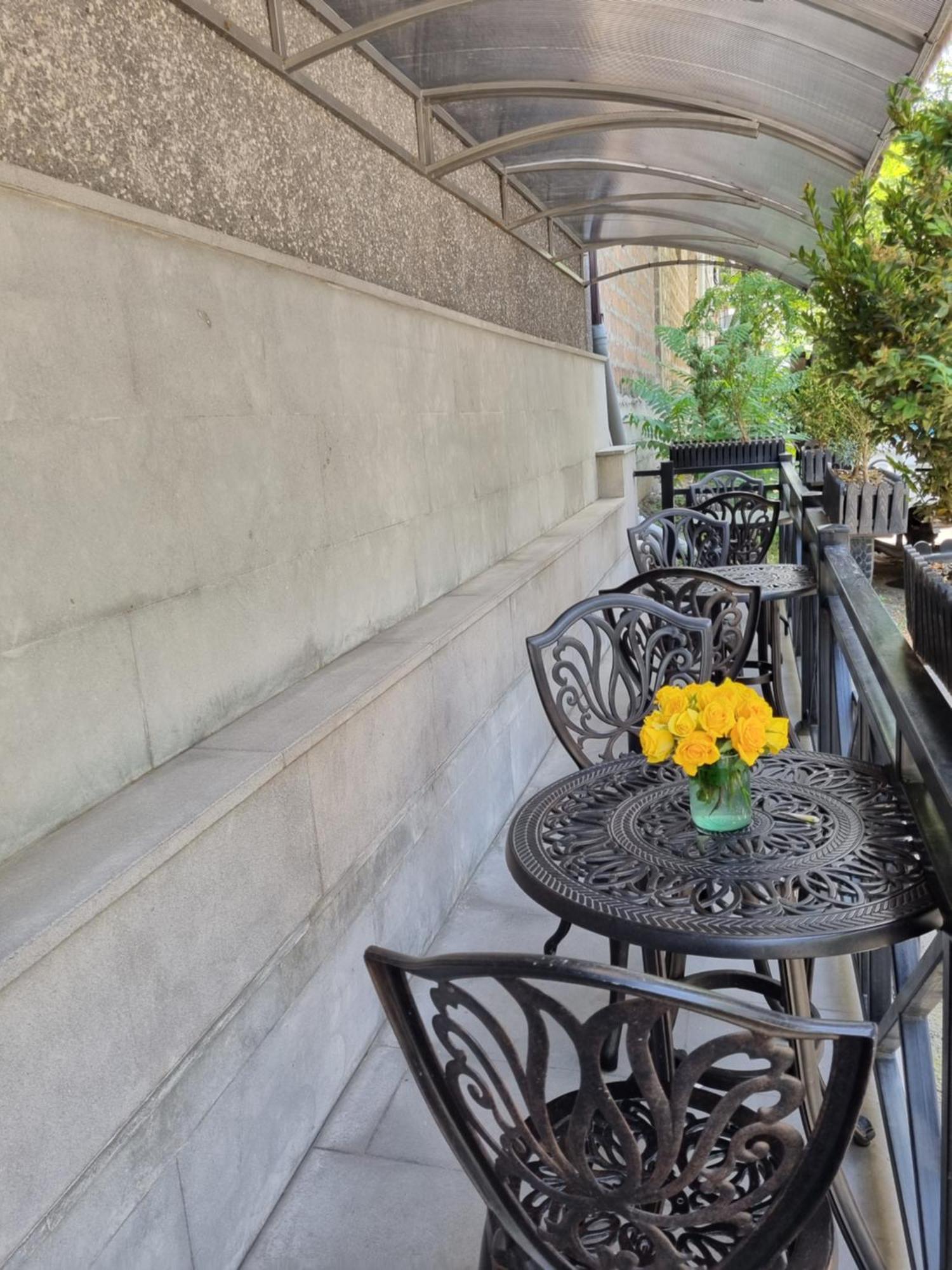 Days Hotel Yerevan Luaran gambar