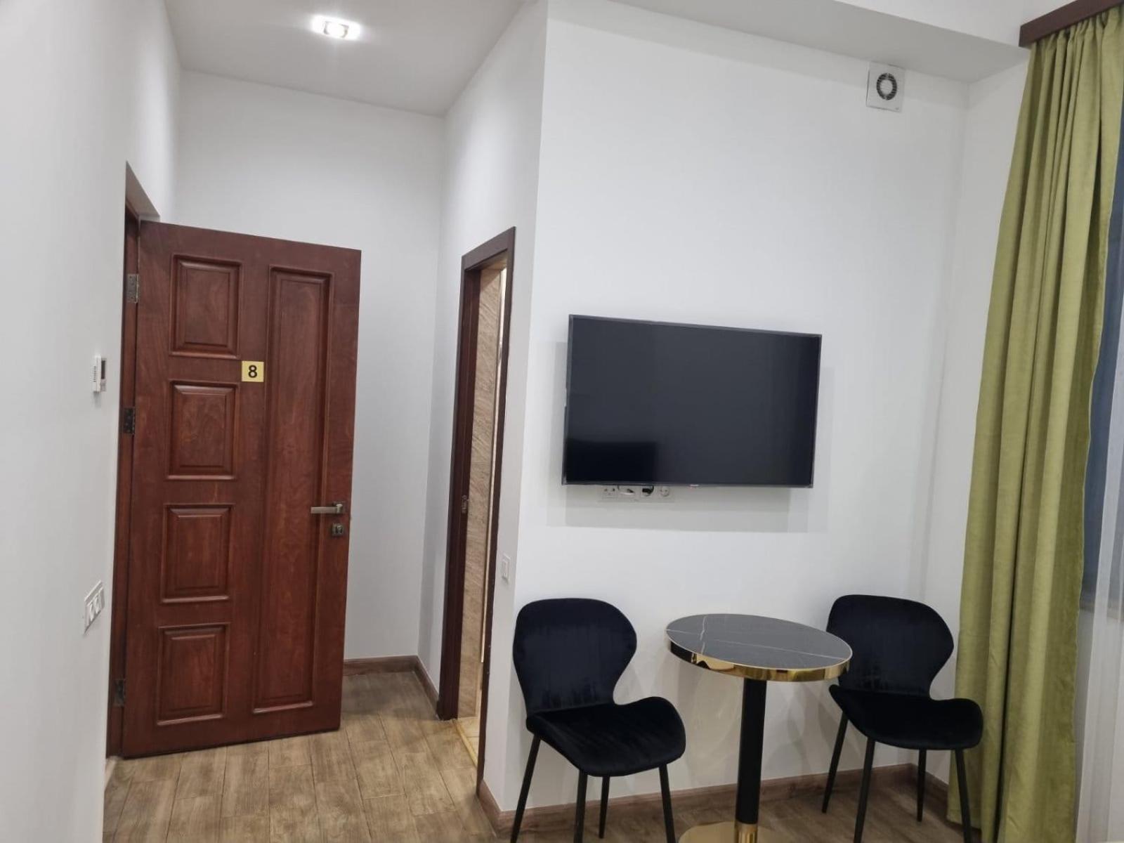 Days Hotel Yerevan Luaran gambar