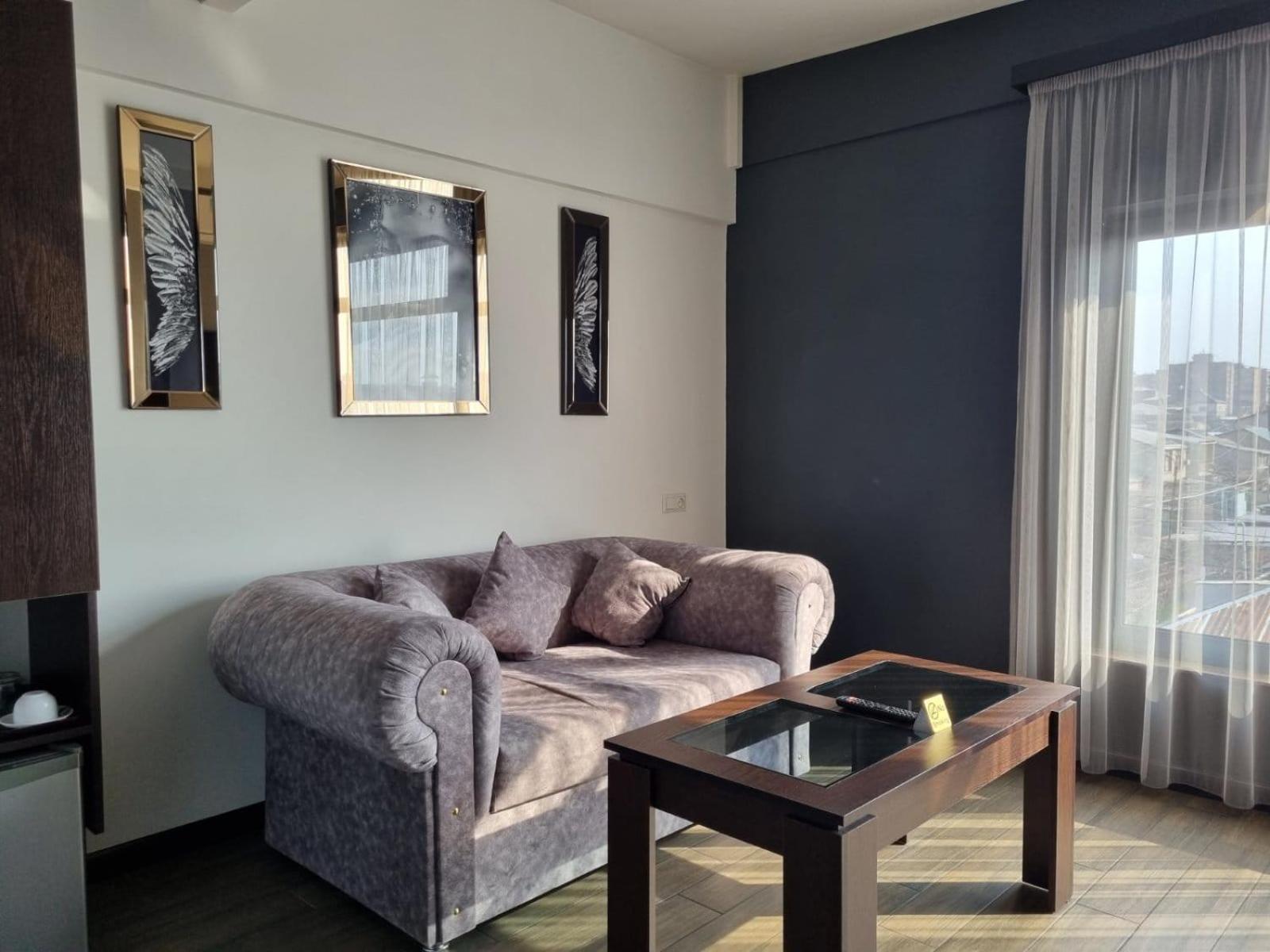 Days Hotel Yerevan Luaran gambar