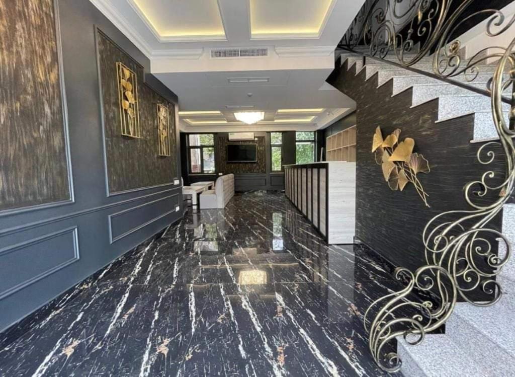 Days Hotel Yerevan Luaran gambar